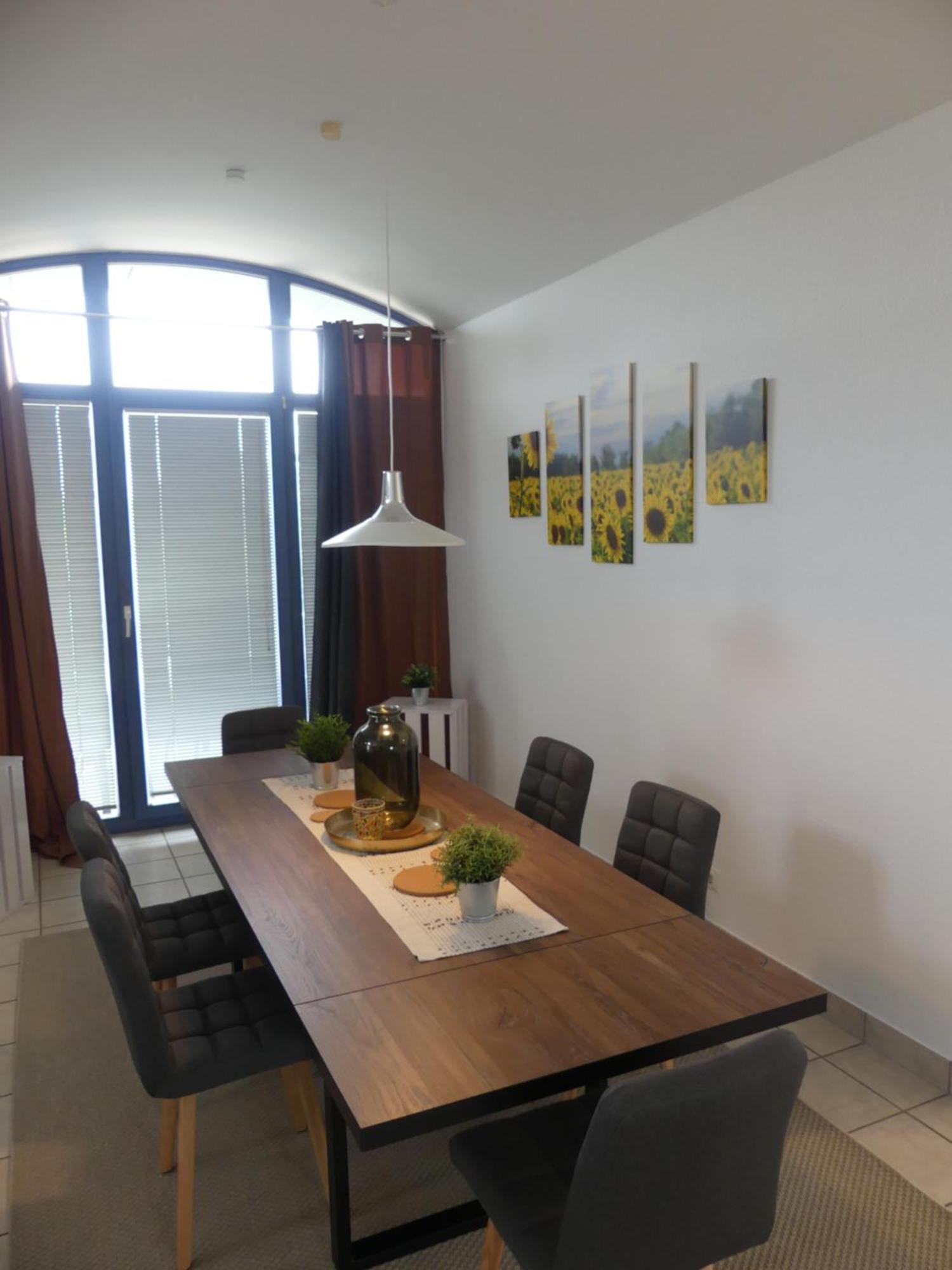 Apartment-Koeln-Bonn, Ihr Zuhause Auf Zeit. Wesseling Buitenkant foto