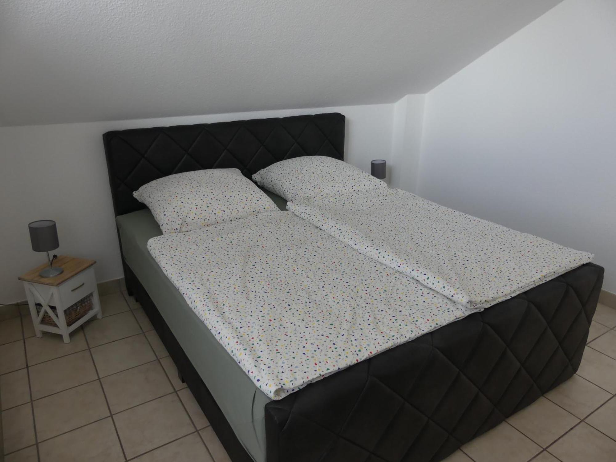 Apartment-Koeln-Bonn, Ihr Zuhause Auf Zeit. Wesseling Buitenkant foto