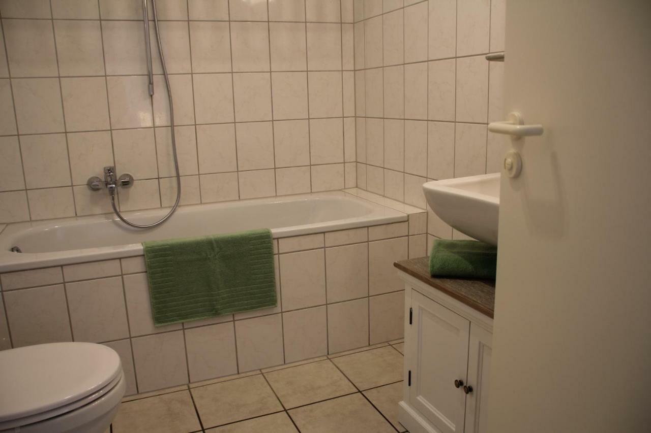 Apartment-Koeln-Bonn, Ihr Zuhause Auf Zeit. Wesseling Buitenkant foto